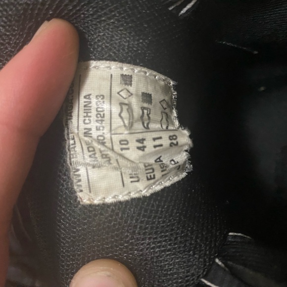 Balenciagas tracks size 10 eu44 don’t want them no more trying to get more - Picture 7 of 8